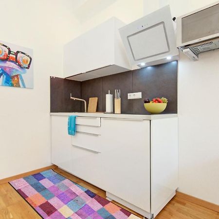 Altbaucharme In Der Stadtmitte Apartment Karlsruhe Bagian luar foto