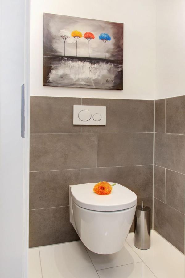 Altbaucharme In Der Stadtmitte Apartment Karlsruhe Bagian luar foto