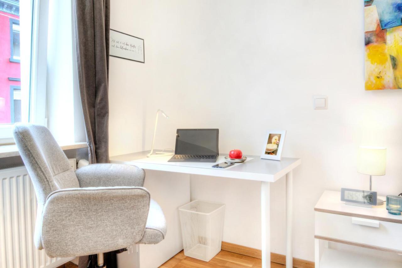 Altbaucharme In Der Stadtmitte Apartment Karlsruhe Bagian luar foto
