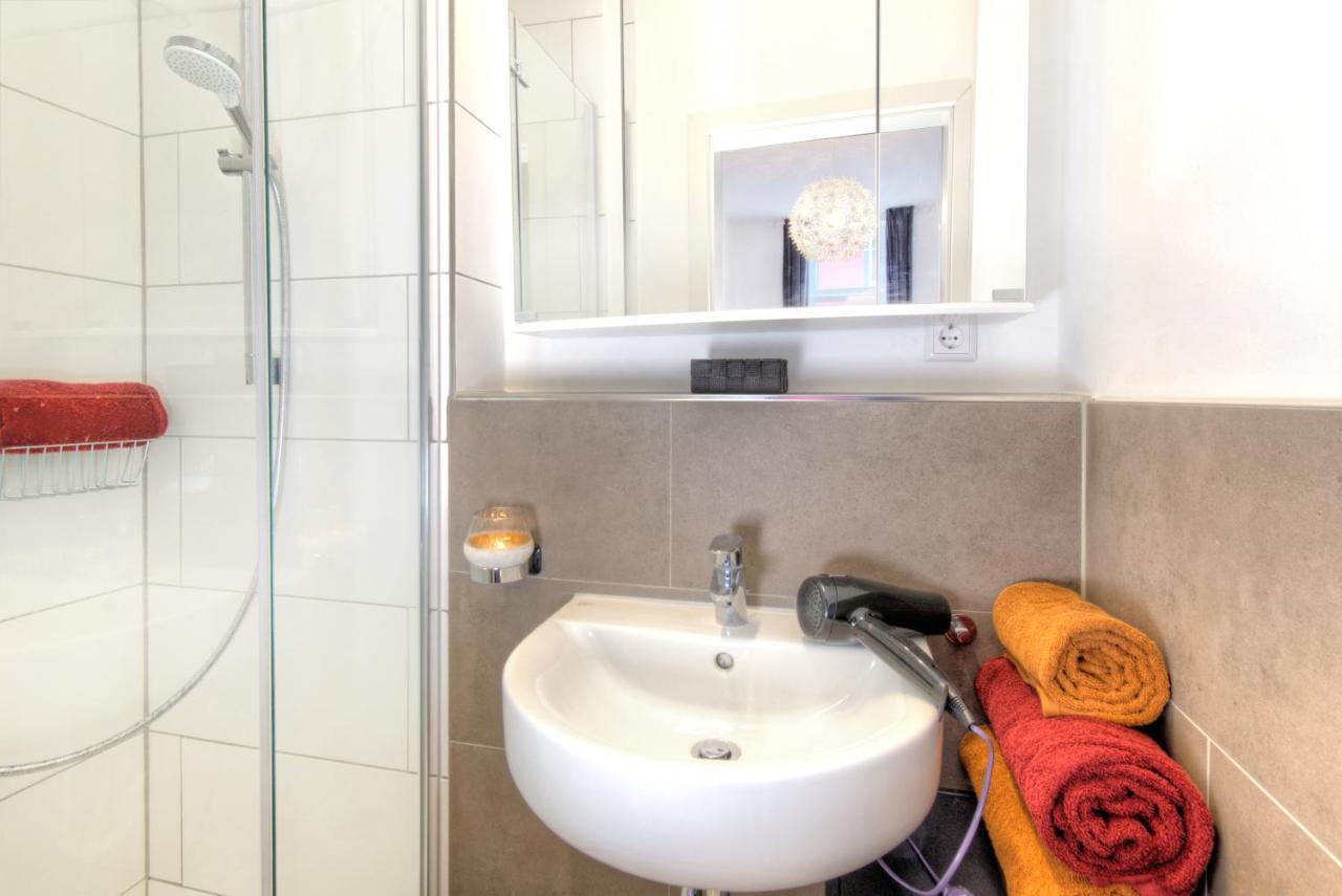 Altbaucharme In Der Stadtmitte Apartment Karlsruhe Bagian luar foto